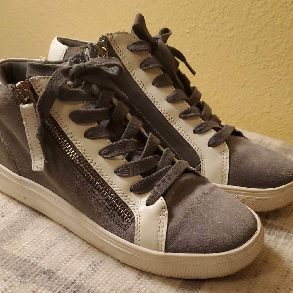 Blondo Gray and White Women's Sneakers Sz 7